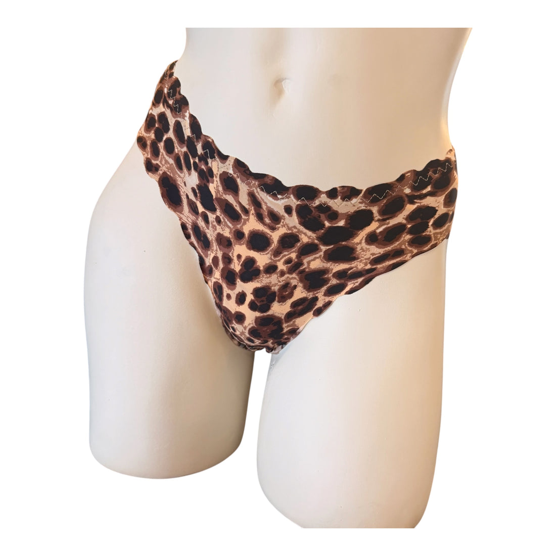 MM-2024 Lazer Kesim Leopar Camasir
