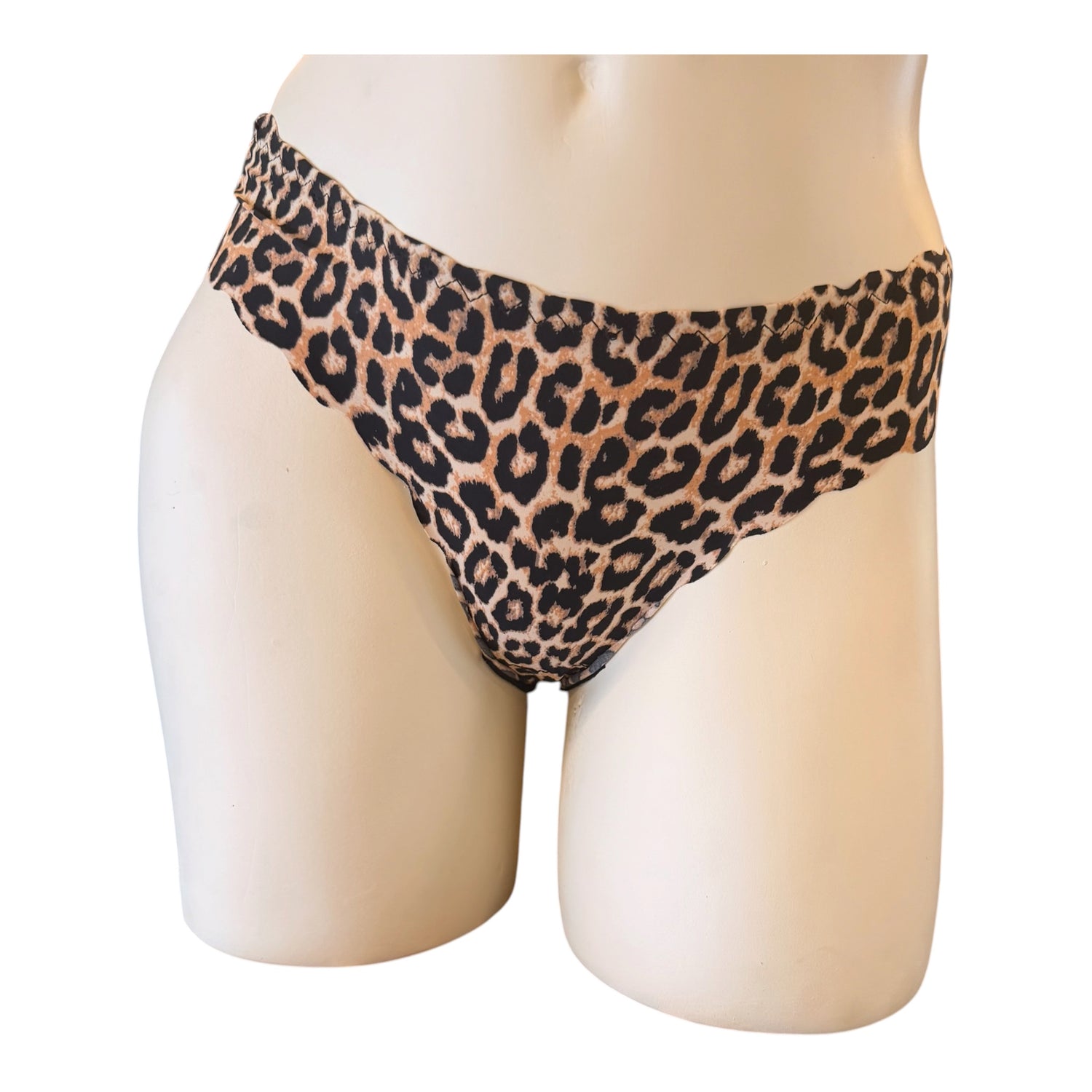 MM-2017 Lazer Kesim Leopar Camasir