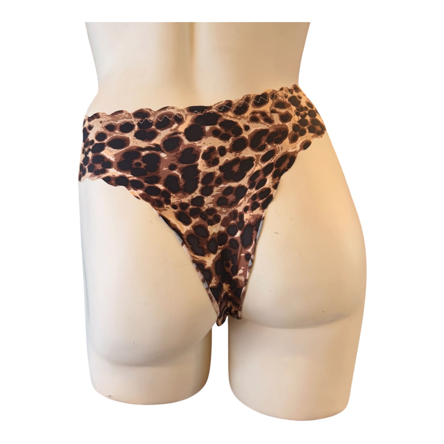 MM-2024 Lazer Kesim Leopar Camasir