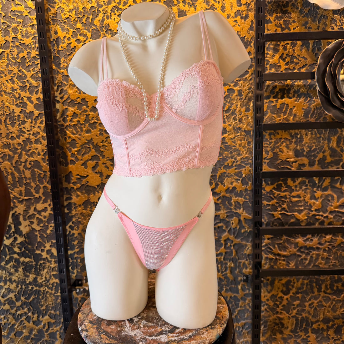 MM-8026 Marilyn Pembe Bustiyer