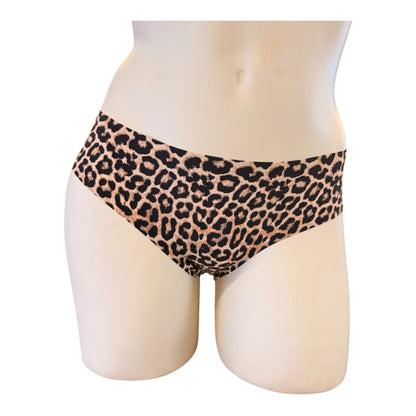 MM-2022 Lazer Kesim Leopar Camasir